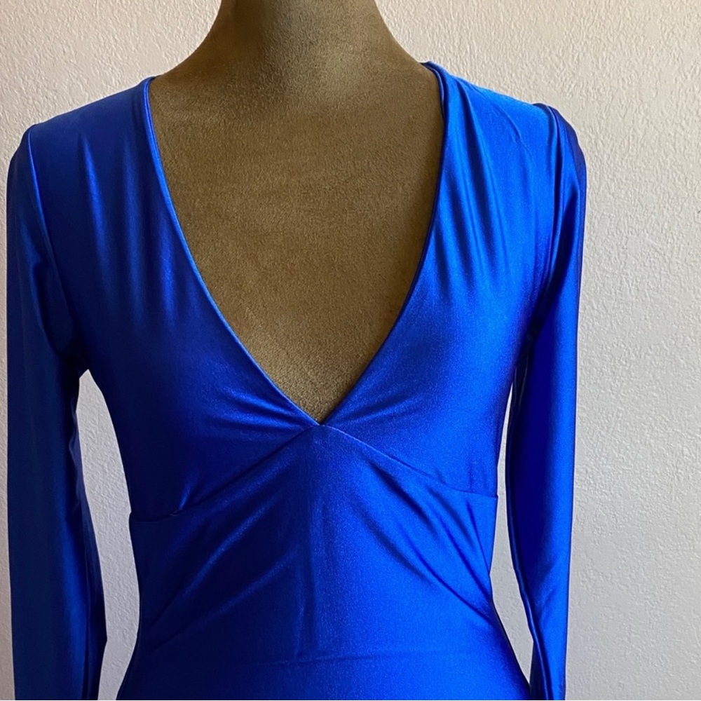 Naked Wardrobe Long Sleeve V-Neck Bodysuit - Size Small